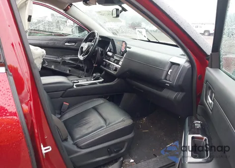 2022 Nissan Pathfinder Sl 4Wd z USA, uszkodzony, nr VIN 5N1DR3CC2NC206873